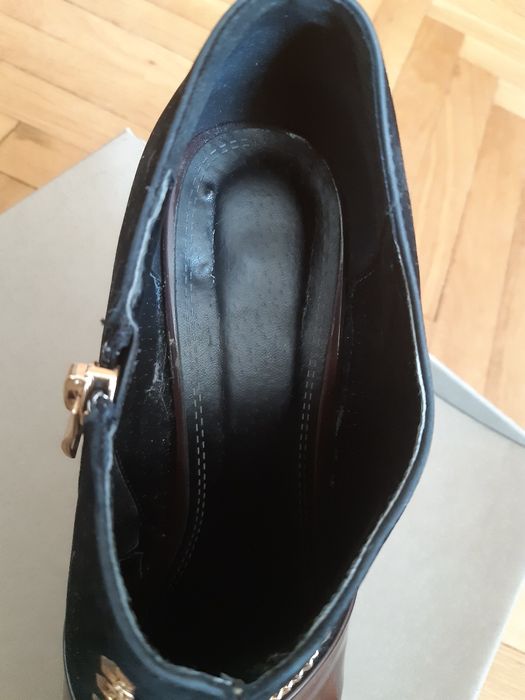 Боти, официални обувки на ток