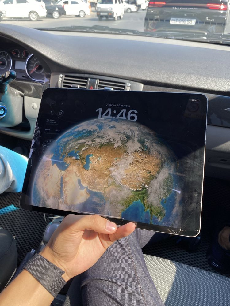 iPad Pro 12,9d 4 поколения