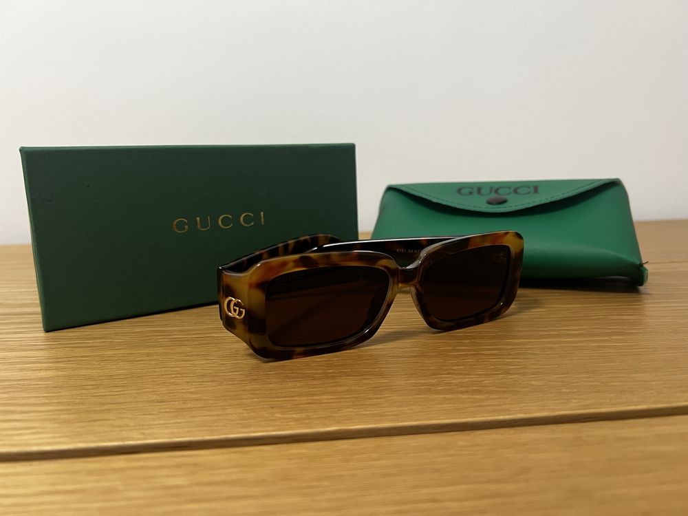 Ochelari de soare Gucci