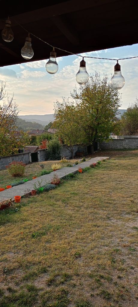 Продава се Къща в с. Средногорово, Област Стара Загора - 120 кв.м за 1143 €/кв.м - Снимка #11