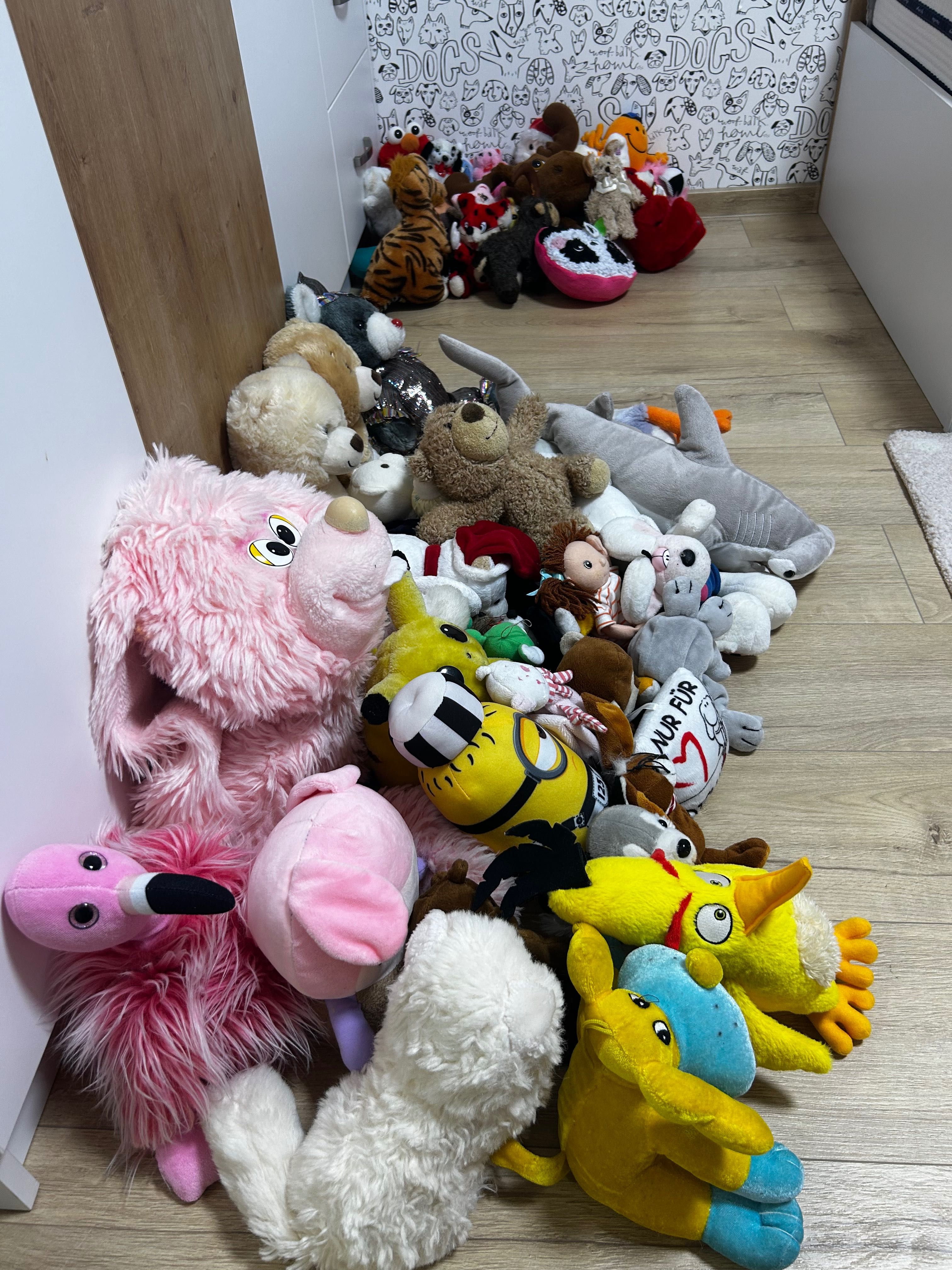 Лот плюшени играчки