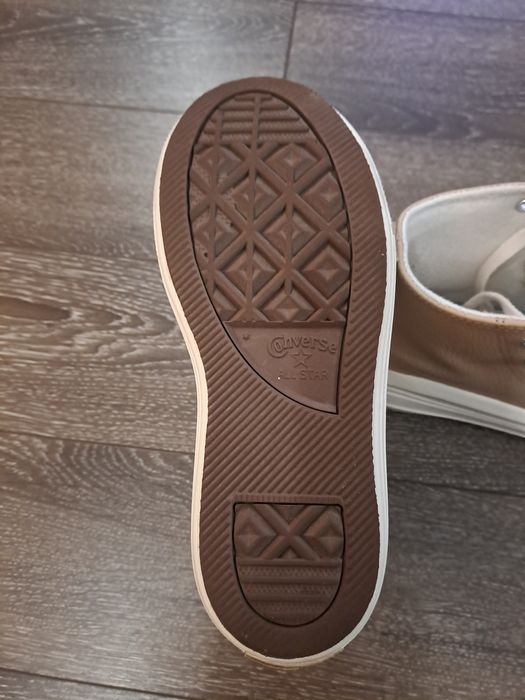 Adidași Converse