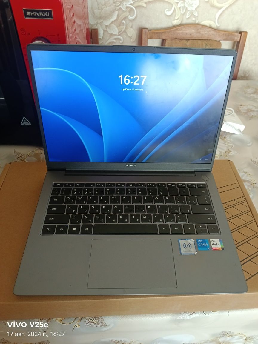 Noutbuk Huawei  D14