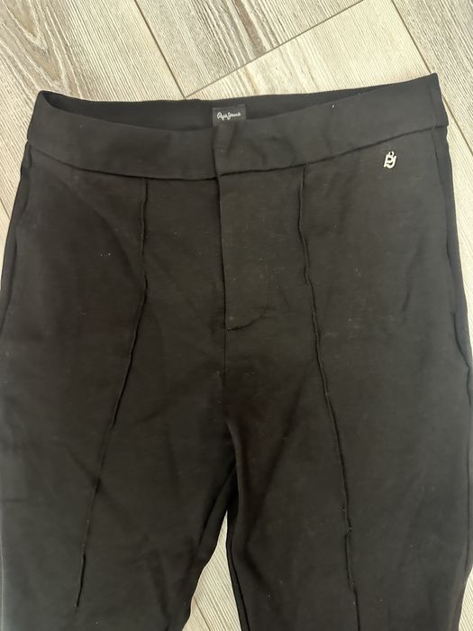 Клин Pepe Jeans подходящ за зимата