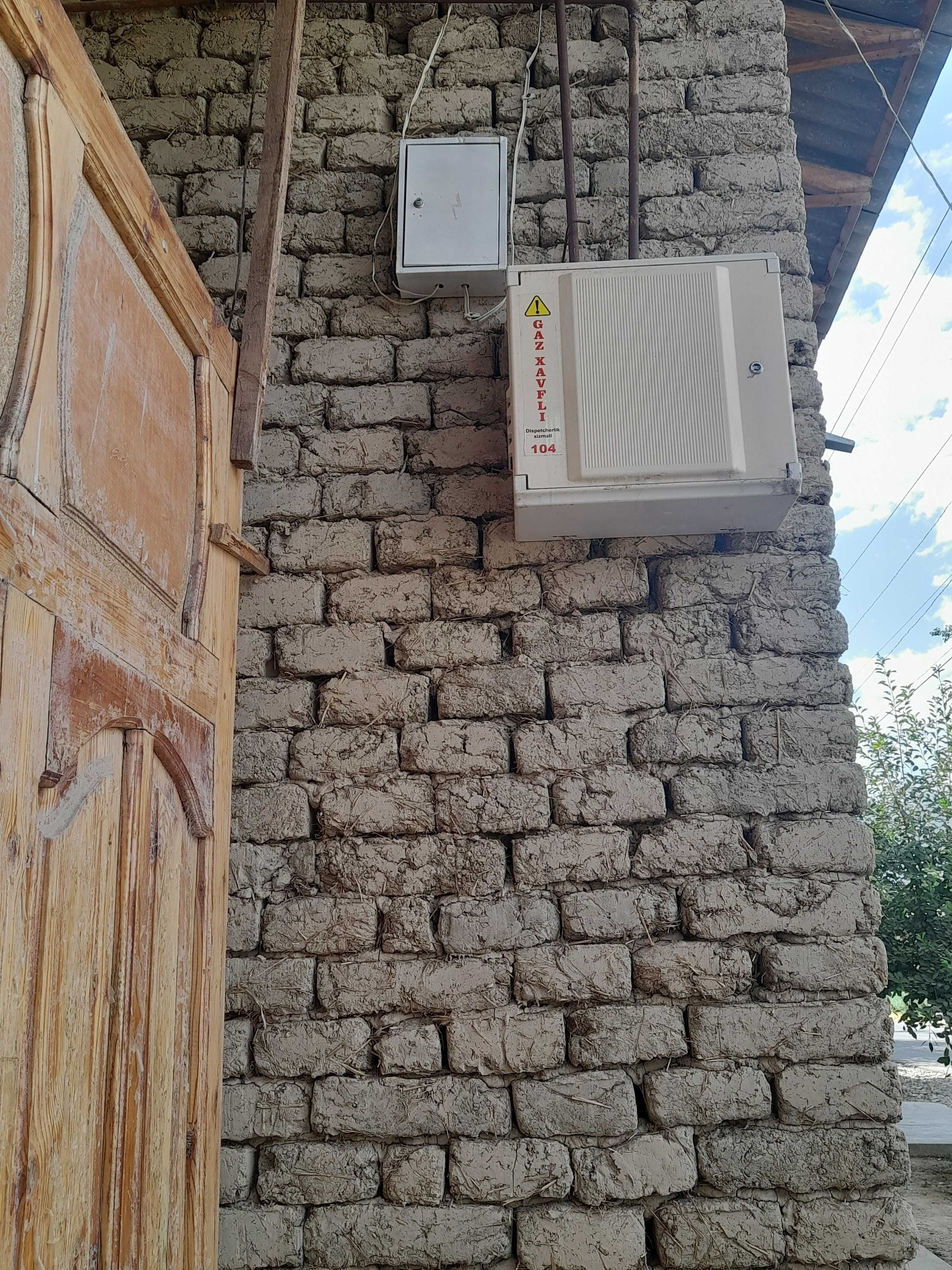 Zudlik bilan uy sotiladi