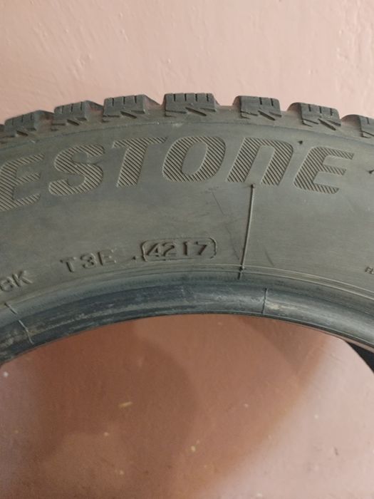 2 бр. BRIDGESTONE зимни гуми