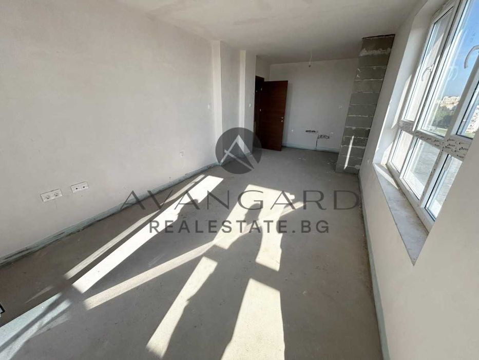 Продава се Двустаен апартамент в Пловдив, Тракия - 69 кв.м за 1444 €/кв.м - Снимка #1