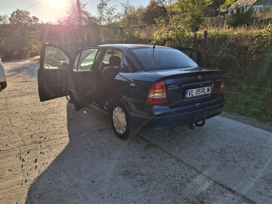 Vând Opel Astra 1.4 Benzină
