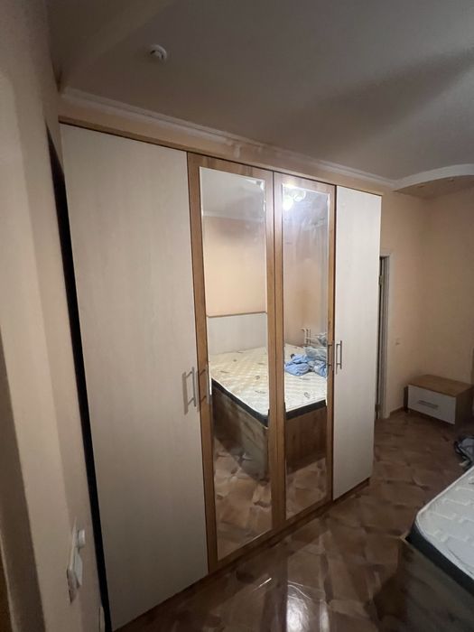 Спальный гарнитур , полный комплект