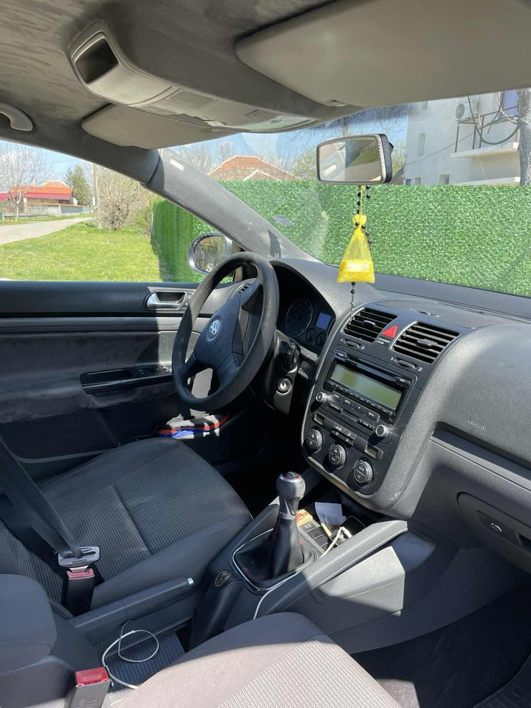 Vw Jetta 2009г 1,6 бензин