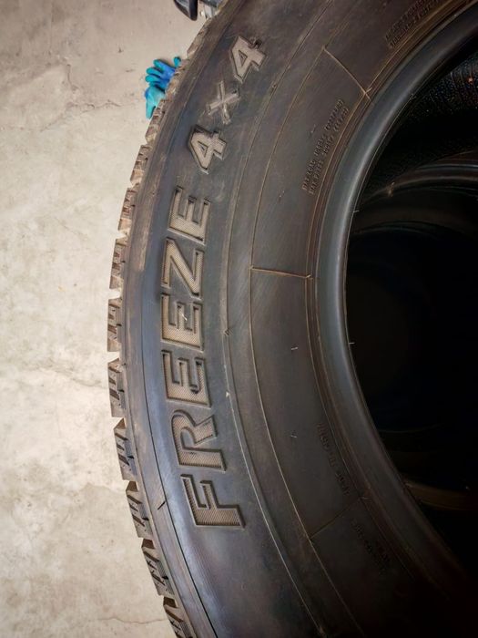 Продаю зимние шины Yatone Freeze 4x4