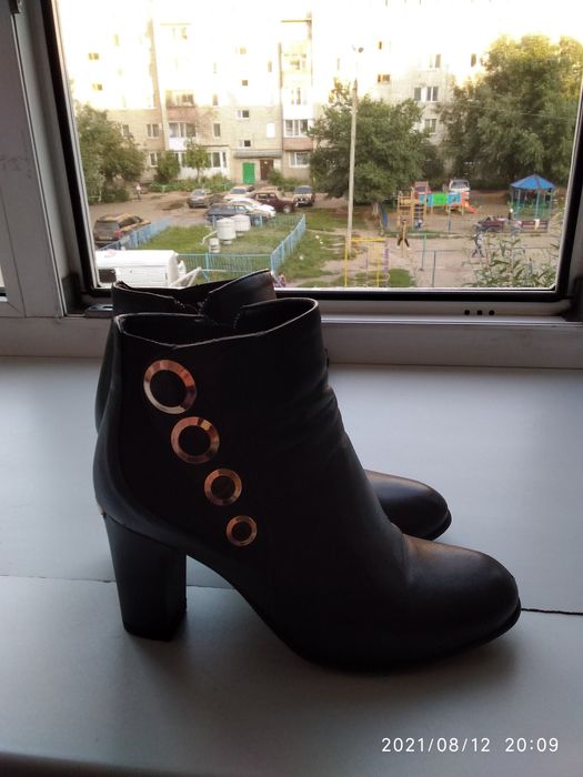 Продам ботильоны