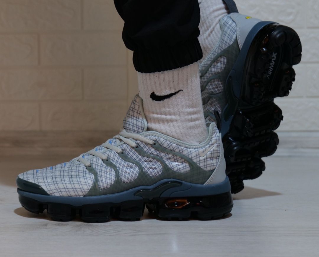 Мъжки маратонки Nike Air VaporMax Plus – Сиви