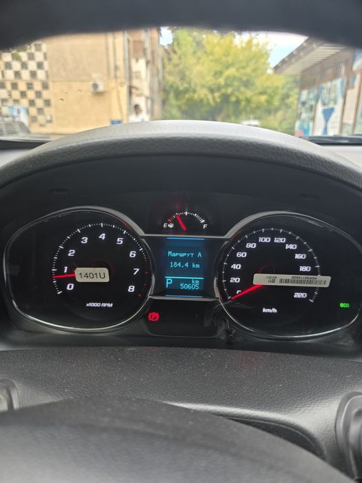 Chevrolet captiva 3 sotiladi obmen ham qilaman