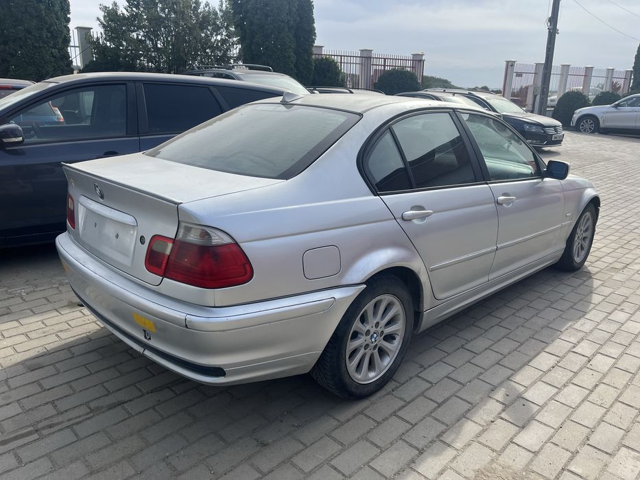 Piese bmw 320 d 136