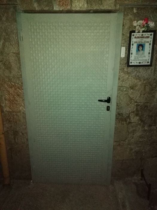 Метални врати за мазета