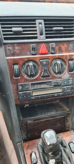 Мерцедес на части