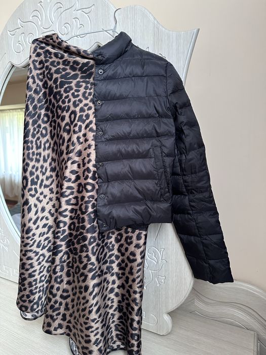 Куртка пуховик черный качественый короткий ,