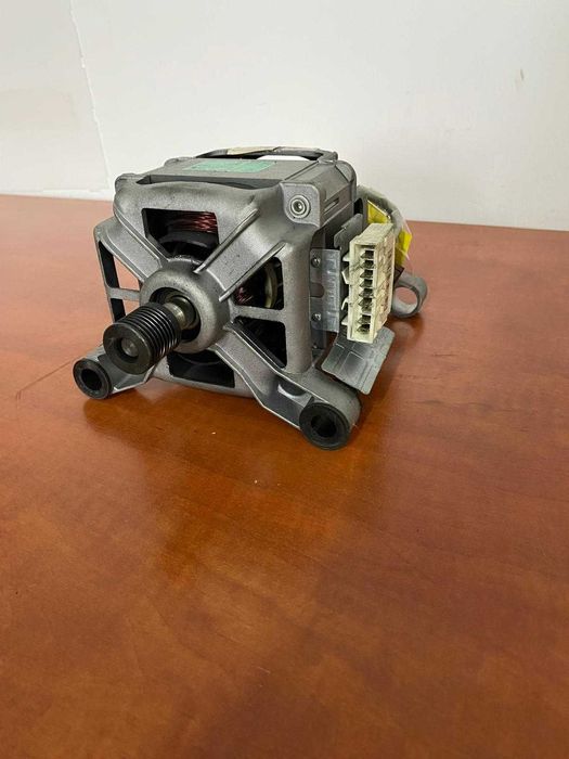 Motor masina de spalat Welling HXGK8I.01 9 pini pt. Samsung WF8622SFW