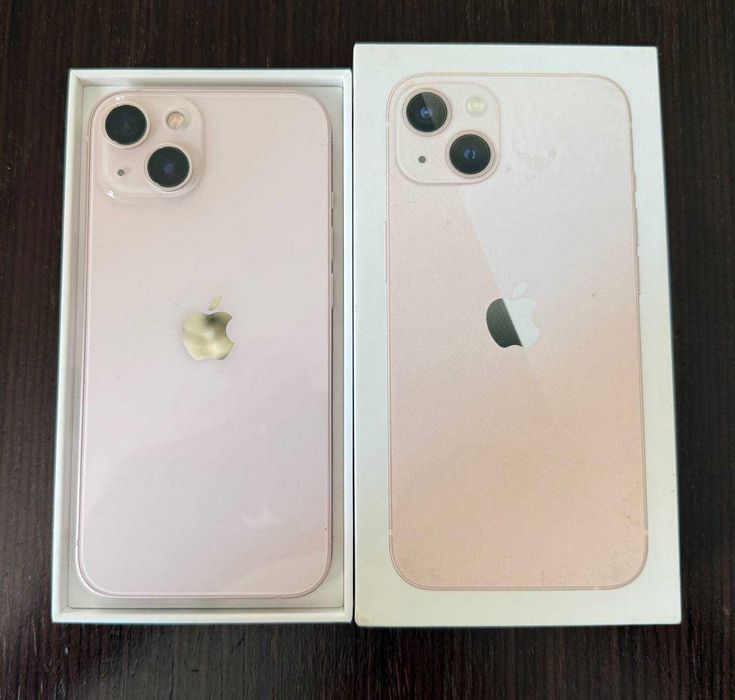 iPhone 13 (256GB) идеальное состояние