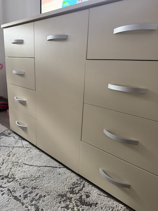 Comoda tv, culoare crem,