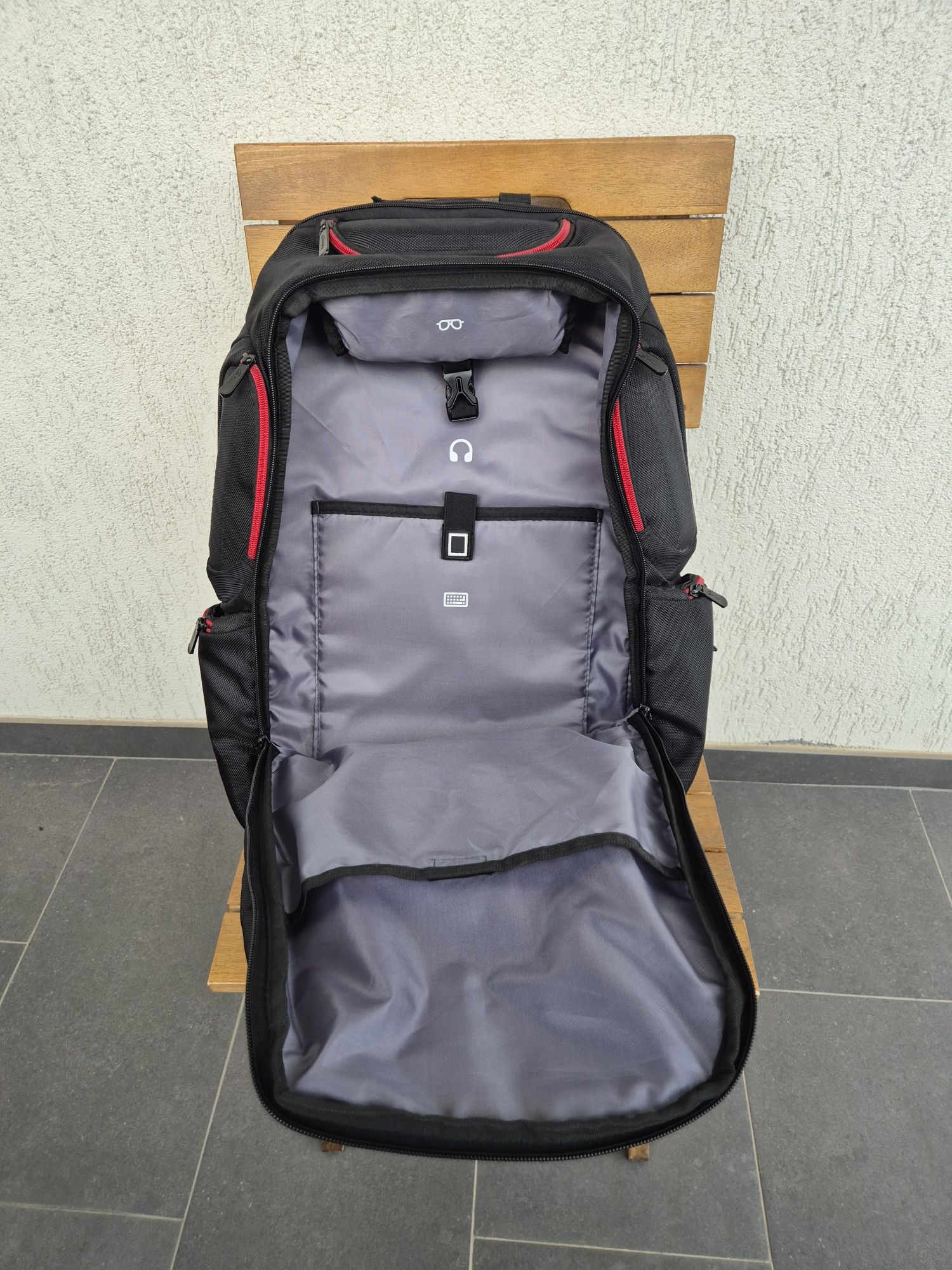 Ghiozdan laptop gaming Genesis