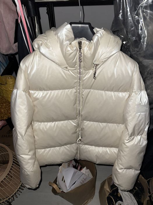 Miss Sixty зимно бяло яке с естествен пух и Сваровски елементи.