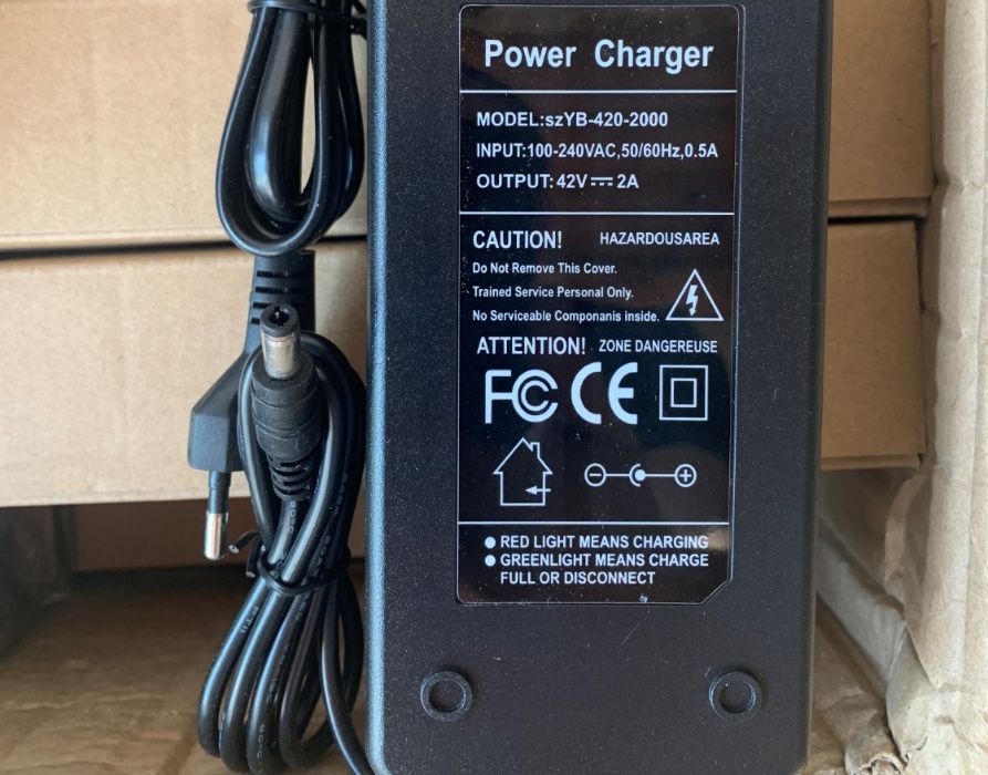 Incarcator profesional 42V-2A, mufa 5,5x2,1  trotinete si scutere
