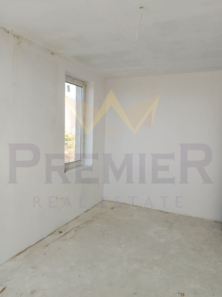 Продава се Двустаен апартамент в Каварна - 70 кв.м за 729 €/кв.м - Снимка #4