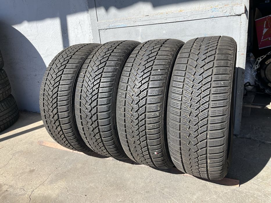 4 бр. зимни гуми 215/55/17 Semperit DOT 2919 6 mm
