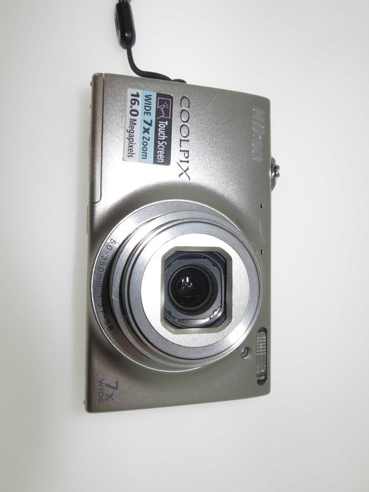 Nikon Coolpix S6150 компактен цифров фотоапарат тъч скрин мини камера