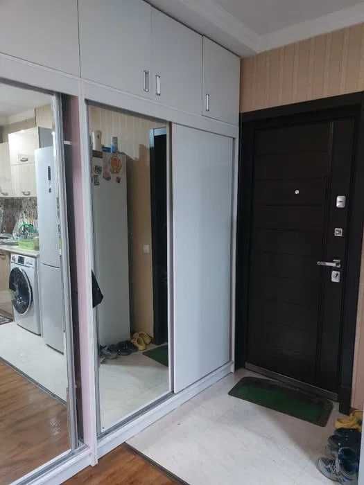 Юнусабад 6-квартал. 1-комнатная переделанная в 2-комнатную, звони !