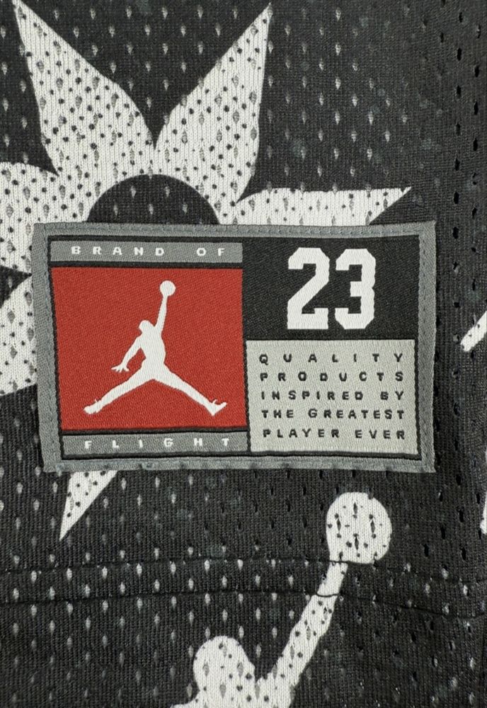 Тинейджерски баскетболен потник Air Jordan 23