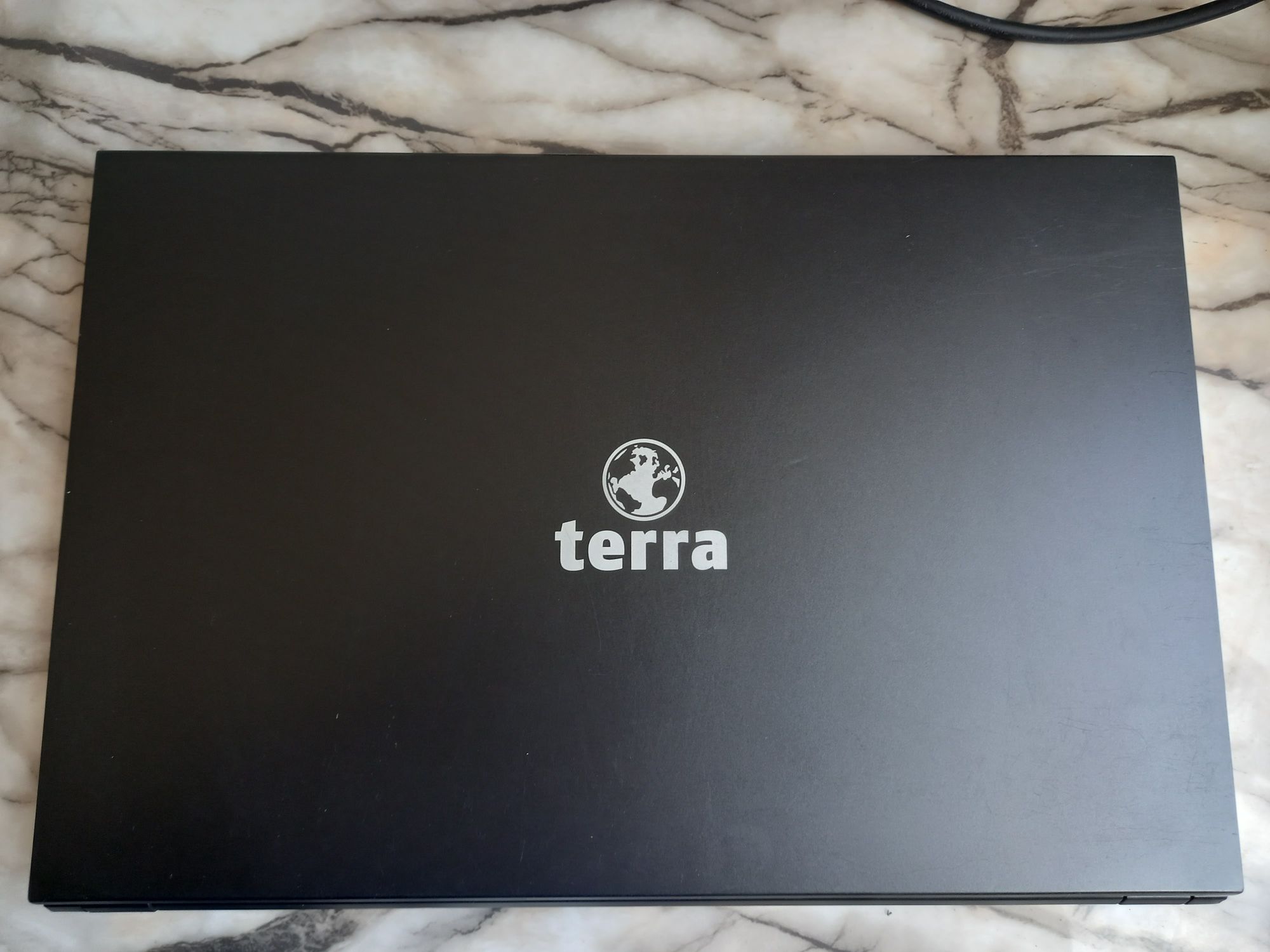 Лаптоп Terra Mobile 1716 17.3 Intel Core i5-10210U 16gb DDR4  SSD