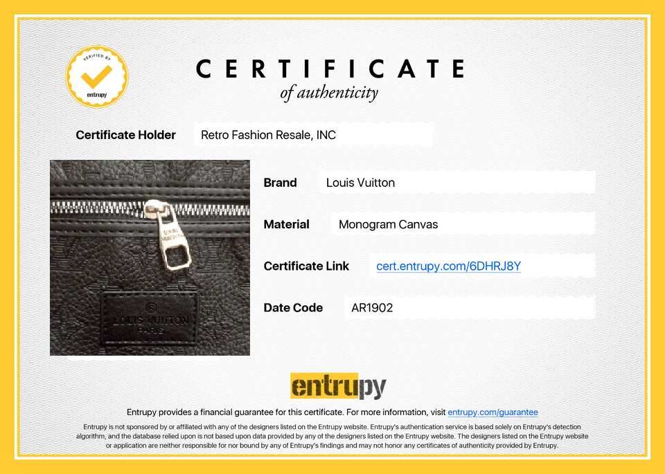 Чисто нова оригинална чантичка Louis Vuitton със сертификат