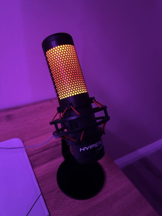 микрофон HyperX quadcast