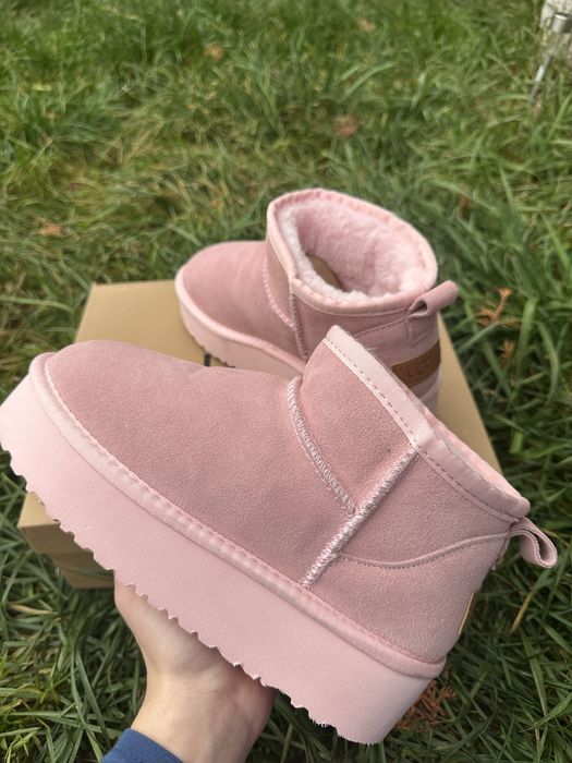 Ghete UGG / Roz / Calitate Premium / 2025