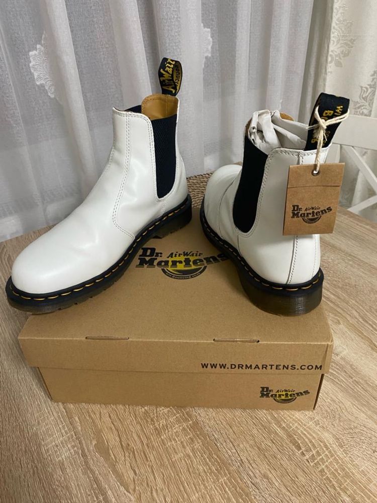 Ghete Dr. Martens