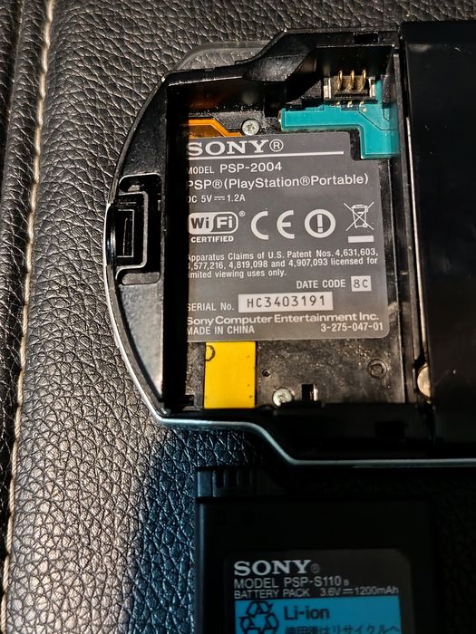Consola portabila PSP-2004 modata cu jocuri