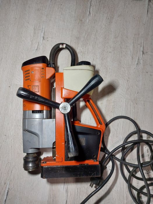 Bormasina magnetica fein kbu35q