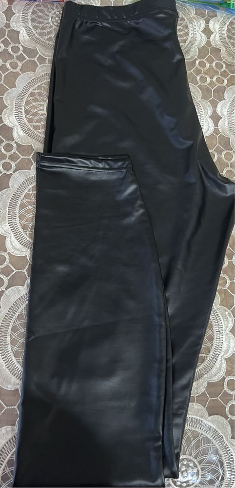 Кожаные брюки H&M, M размера
