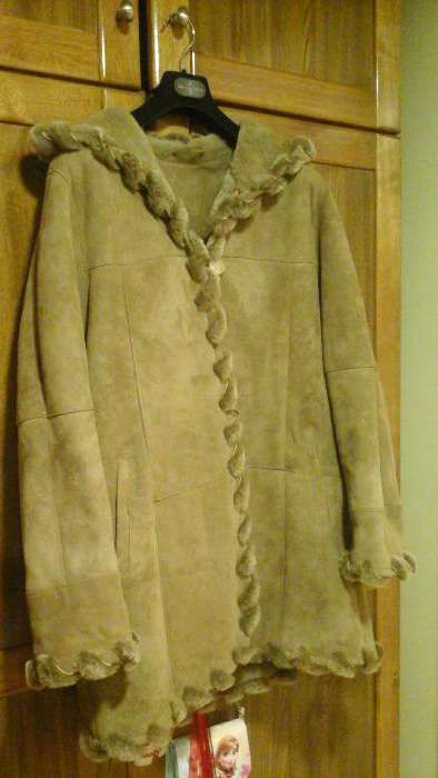 Haina tip cojoc/dama