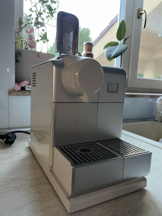 Aparat cafea DeLonghi Nespresso
