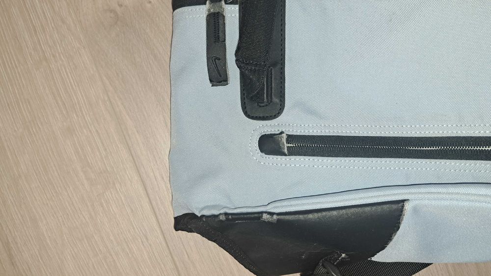 Чанта NIKE  синя,голяма, подходяща за училище и спорт!