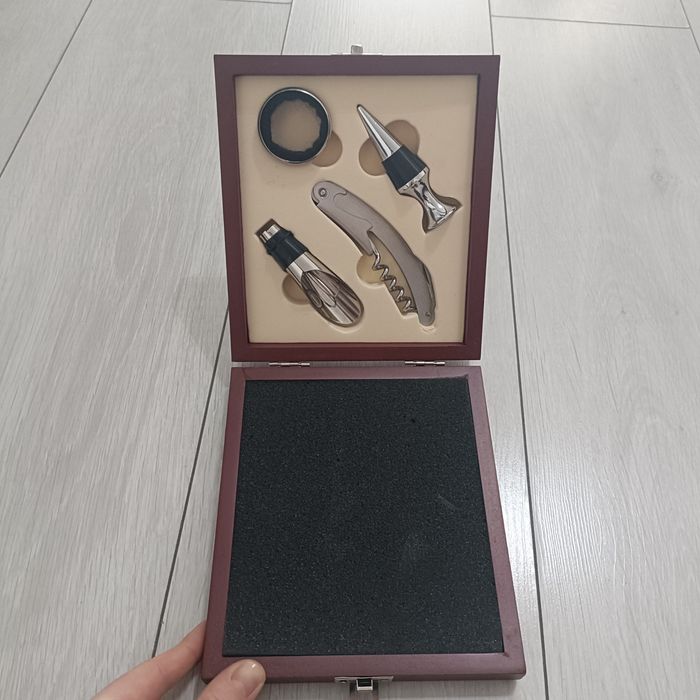 Set accesorii pt vin, Deluxe, Nobila Casa