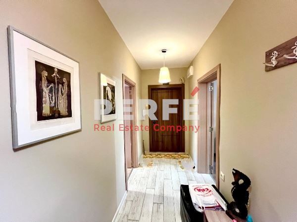 Продава се Тристаен апартамент в Бургас, Лазур - 71 кв.м за 2817 €/кв.м - Снимка #6