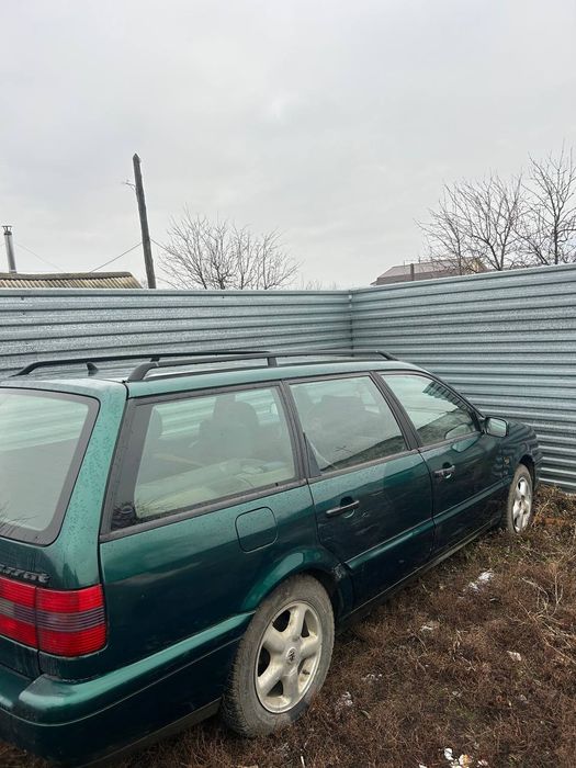 Продам Фольксваген Пассат А4 универсал