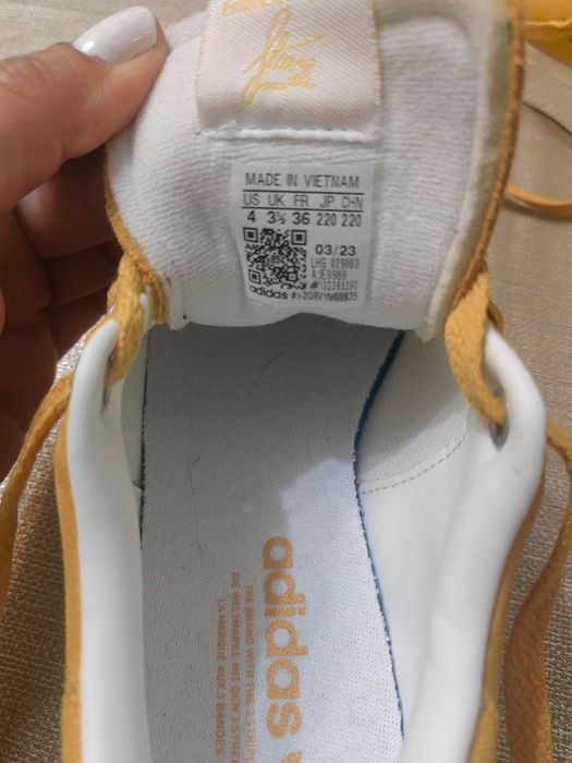 детцки обувки Adidas
