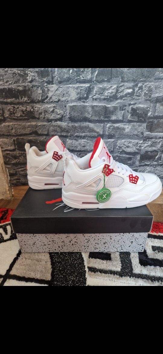 Jordan Retro 4 fete și copii