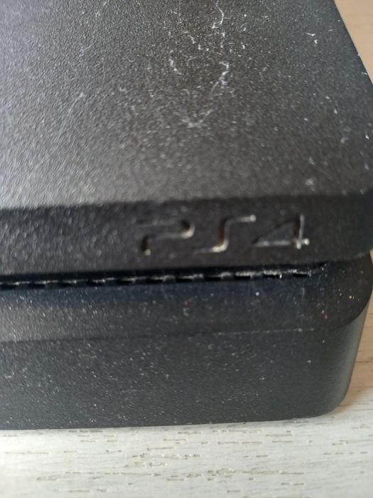 PS4 със 6 игри!!!